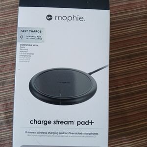 mophie Charge Stream Pad+ Wireless Charging Pad Black
